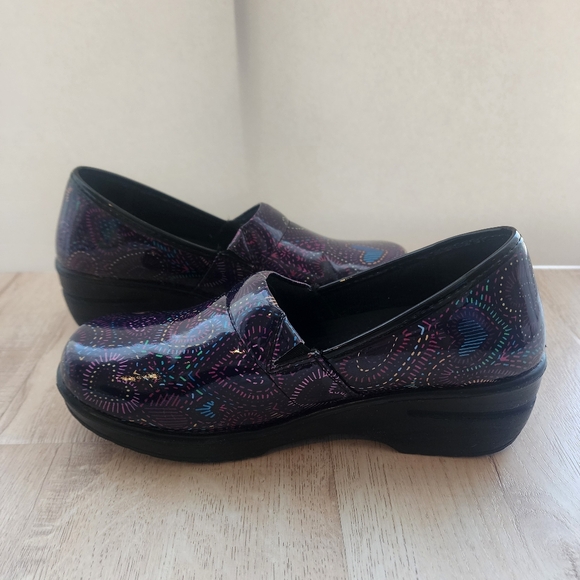 Easy Street Easy Works Laurie Clogs Hearts Non Slip Womens Size 9 - Picture 12 of 12